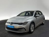 Gebraucht VW Golf VIII Life 131 PS (96 kW) 2023 8e reflexsilber metallic Limousine