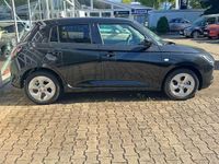 Gebraucht Suzuki Swift Comfort 83 PS (61 kW) 2025 Super black pearl metallic Kleinwagen