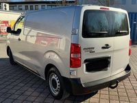Gebraucht Peugeot Expert 136 PS (100 kW) 2018 Silber Van