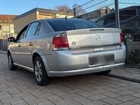 Gebraucht Opel Vectra 105 PS (77 kW) 2006 Silber Limousine