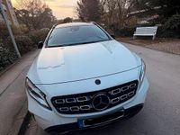Gebraucht Mercedes GLA180 122 PS (89 kW) 2017 Weiß SUV