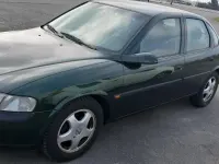 Usata Opel Vectra 100 CV (73 kW) 2000 Verde Berlina