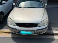 Gebraucht Ford Mondeo Ghia 170 PS (125 kW) 2003 Gold Kombi