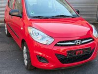 Gebraucht Hyundai i10 Edition 69 PS (50 kW) 2012 Rot Kleinwagen