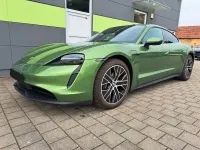 Gebraucht Porsche Taycan Performance Package 350 kW (476 PS) 2023 Grün Limousine