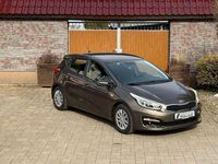 Gebraucht Kia Ceed Attract 99 PS (72 kW) 2016 Beige Kleinwagen