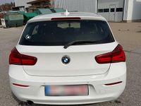 Gebraucht BMW 116 Advantage 116 PS (85 kW) 2016 Weiß Kleinwagen