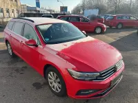 Gebraucht VW Passat Business 122 PS (89 kW) 2023 Rot Kombi