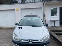 Gebraucht Peugeot 206 60 PS (44 kW) 2001 Silber Kleinwagen