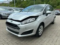 Gebraucht Ford Fiesta Trend 95 PS (69 kW) 2013 Silber Kleinwagen