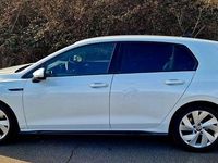 Gebraucht VW Golf VIII R-line 150 PS (110 kW) 2023 Weiß Limousine