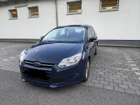 Gebraucht Ford Focus 105 PS (77 kW) 2014 Blau Kombi
