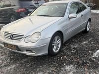 Gebraucht Mercedes C200 163 PS (119 kW) 2001 Silber Coupé