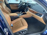 Gebraucht BMW 530e Luxury Line 252 PS (185 kW) 2019 Blau Limousine