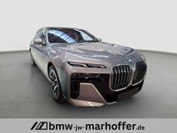 Gebraucht BMW 740 M Sport 286 PS (210 kW) 2025 Oxidgrau metallic Limousine