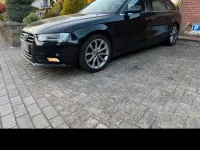 Gebraucht Audi A4 143 PS (105 kW) 2013 Schwarz Kombi