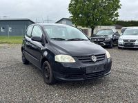 Gebraucht VW Fox 54 PS (39 kW) 2008 Schwarz Kleinwagen