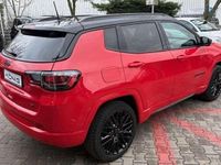 Gebraucht Jeep Compass 241 PS (177 kW) 2022 Zweifarblackierung colorado r SUV