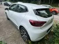 Gebraucht Renault Clio Equilibre 67 PS (49 kW) 2023 Arktisweiß Kleinwagen