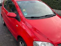 Gebraucht VW Fox 54 PS (39 kW) 2010 Rot Kleinwagen