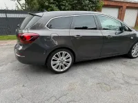 Gebraucht Opel Astra Innovation 179 PS (131 kW) 2013 Grau Kombi
