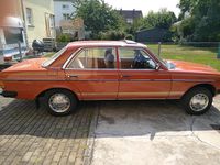 Gebraucht Mercedes 300 90 PS (66 kW) 1979 Rot Limousine