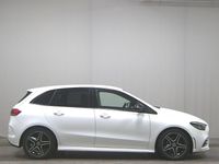 Gebraucht Mercedes B200 AMG line 163 PS (119 kW) 2020 Weiss Van / Kleinbus