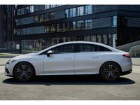 Gebraucht Mercedes EQE300 180 kW (245 PS) 2024 Weiss manufaktur opalithweiß b Limousine