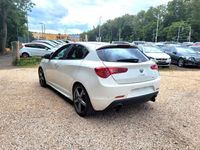 Gebraucht Alfa Romeo Giulietta Quadrifoglio Verde 235 PS (172 kW) 2013 (bianco ghiaccio) Kleinwagen