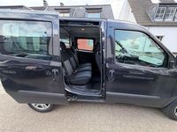 Gebraucht Fiat Doblò Basis 90 PS (66 kW) 2022 Schwarz Van / Kleinbus