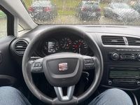 Usata Seat Leon 105 CV (77 kW) 2011 Nero Utilitaria