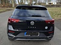 Second-hand VW T-Roc 150 CP (110 kW) 2019 Negru SUV