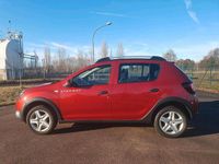Gebraucht Dacia Sandero Stepway 90 PS (66 kW) 2016 Rot Limousine