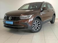 Gebraucht VW Tiguan Life 150 PS (110 kW) 2023 Gingerbraun, metallic SUV