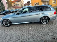 Gebraucht BMW 325 218 PS (160 kW) 2007 Blau Kombi