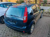 Gebraucht Ford Fiesta Ambiente 60 PS (44 kW) 2006 Grau Kleinwagen