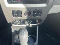 Gebraucht Dacia Sandero 55 PS (40 kW) 2012 Schwarz Limousine