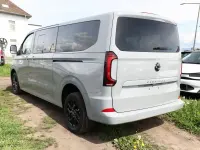 Neu VW Caravelle Style 150 PS (110 kW) 2026 Stone grey Van