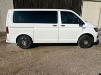 Second-hand VW Multivan 150 CP (110 kW) 2016 Alb Monovolum