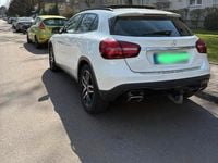 Gebraucht Mercedes GLA200 156 PS (114 kW) 2018 Weiß SUV