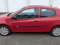 Second-hand Renault Clio II Expression 75 CP (55 kW) 2010 Roșu Berlinǎ