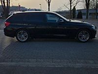Gebraucht BMW 320 Advantage 184 PS (135 kW) 2017 Schwarz Kombi