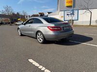 Gebraucht Mercedes E350 231 PS (169 kW) 2009 Silber Coupé