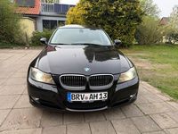 Gebraucht BMW 330 245 PS (180 kW) 2011 Schwarz Limousine