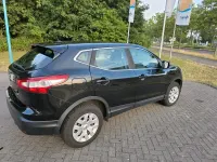 Gebraucht Nissan Qashqai 116 PS (85 kW) 2015 Schwarz SUV