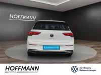 Gebraucht VW Golf VIII Style 150 PS (110 kW) 2022 Weiß Limousine