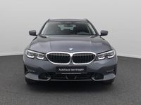 Gebraucht BMW 330 Sport Line 258 PS (189 kW) 2021 Mineralgrau metallic b39schwarz Limousine