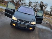 Gebraucht Opel Zafira Executive 147 PS (108 kW) 2001 Schwarz Van / Kleinbus