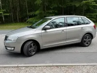 Używany Skoda Rapid 105 KM (77 kW) 2015 Szary Hatchback