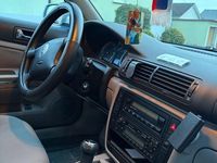 Gebraucht VW Passat 116 PS (85 kW) 2003 Grau Limousine